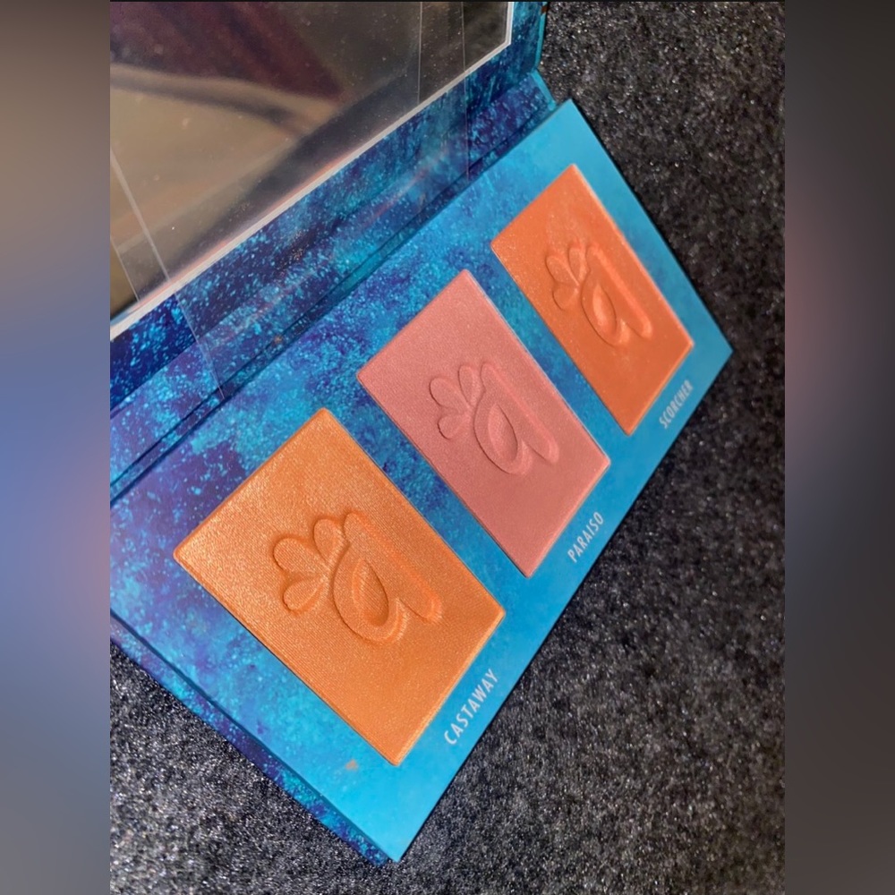 Alamar Blush Trio Palette (New)